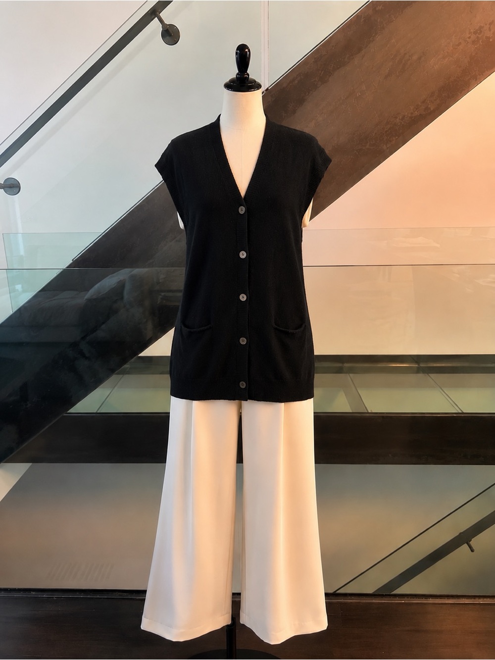 Vince Black Cashmere V- Neck  Knit Sweater Vest